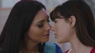 Hot mom seduce teen girl